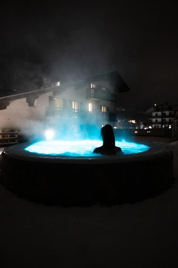 Hotel Zirmes モエナ エクステリア 写真