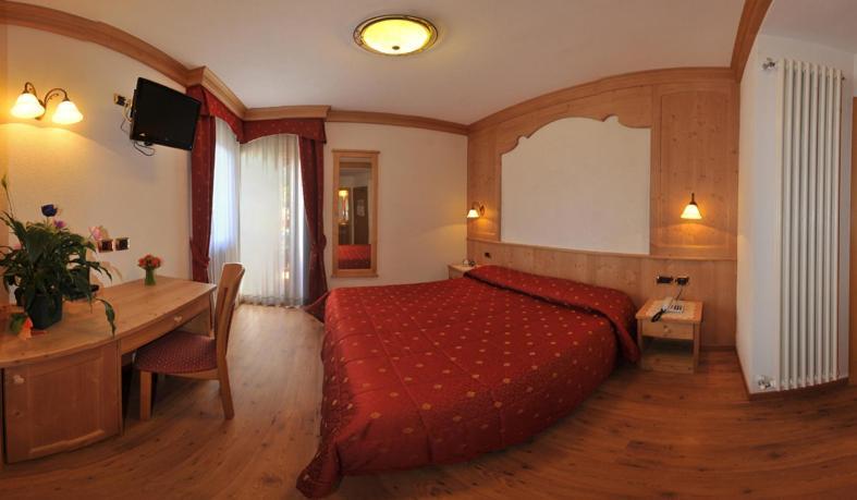 Hotel Zirmes モエナ エクステリア 写真